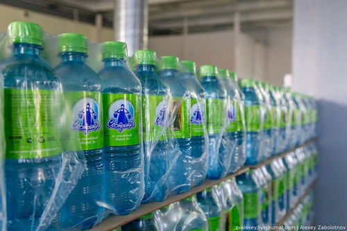 探访俄罗斯饮用水厂 水源来自地下120米
