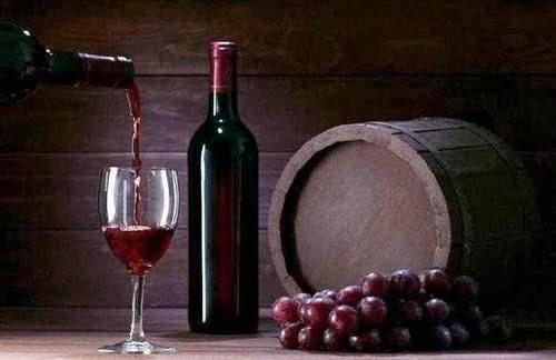 网友发问 红酒过期后还能喝吗 酿酒师给出答案,看完涨知识