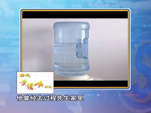 净水器不好使,饮水桶内壁屡长绿苔 经销商 饮水机要消毒